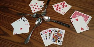 Spoons card game rules and how to play